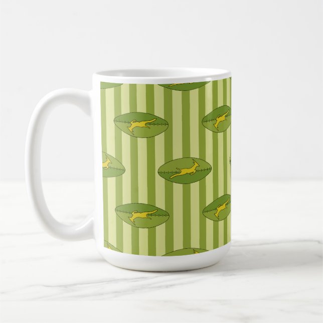 Rugby game are on mug kaffeetasse (Links)