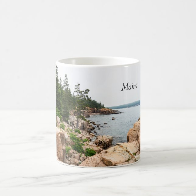 Rugged Maine Küste in Acadia Nationalpark Kaffeetasse (Mittel)