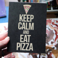 Ruhe behalten und Pizza essen