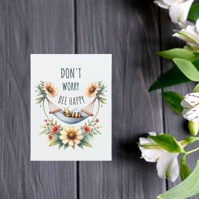 Ruhe in Bloom - Biene & Daisy Harmonie Postkarte (Von Creator hochgeladen)