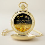 Ruhestand Bibliothekar schwarzen Gold Bogen Vielen Taschenuhr<br><div class="desc">Elegant,  klassisch,  glamourös und feminin. Ein Geschenk für einen Rentner. Ein Imitat mit goldfarbenem Bogen und Band,  ein bisschen Bling und Luxus. Schwarzer Hintergrund. Mit dem Text: Vielen Dank,  Vorlagen für einen Namen und Beruf,  Beruf.</div>