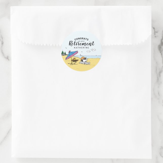 Ruhestand | Snoopy & Woodstock am Strand Runder Aufkleber (Tasche)