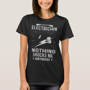 Ruheständiger Elektro-Großvater Männer T-Shirt