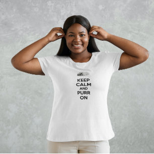 Ruhige und saubere Katze auf der Skizze behalten T-Shirt