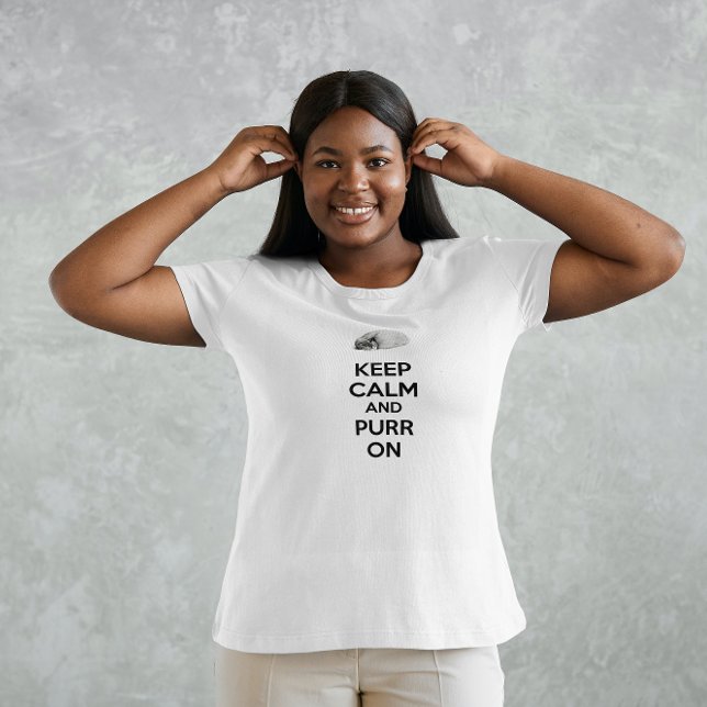 Ruhige und saubere Katze auf der Skizze behalten T-Shirt (Von Creator hochgeladen)