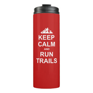 Ruhige und ultra laufende Trails behalten Thermosbecher