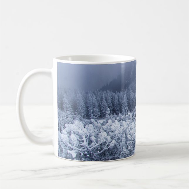 Ruhige Wintergebirge: Foggy Ruhe. Kaffeetasse (Links)
