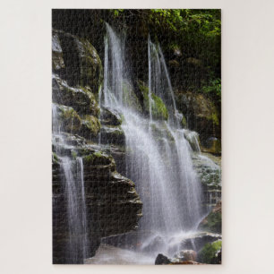 Ruhiger erfrischender Wasserfall - 20 x 30 Zoll Puzzle