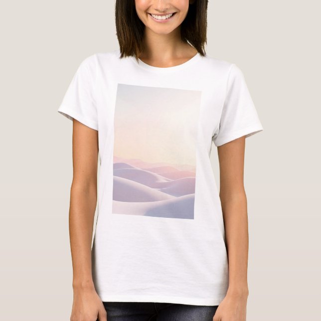Ruhiger, heller Hintergrund mit Sanddünen T-Shirt (Vorderseite)