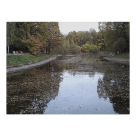 Ruhiger Herbstsee – Skandinavische Edition Poster