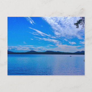 ruhiger, schöner Tag am See Postkarte