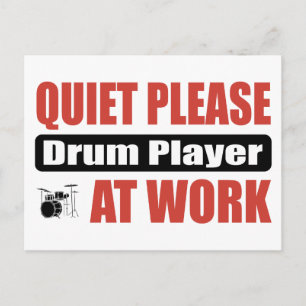 Ruhiger Trommel-Player am Arbeitsplatz Postkarte