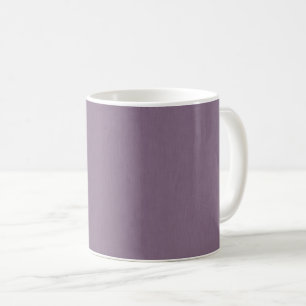 Ruhiger und einfacher violetter texturierter Hinte Kaffeetasse