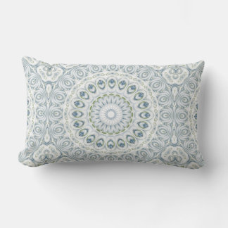 Ruhiges Blau- und Grün-Mandala-Musterdesign Lendenkissen