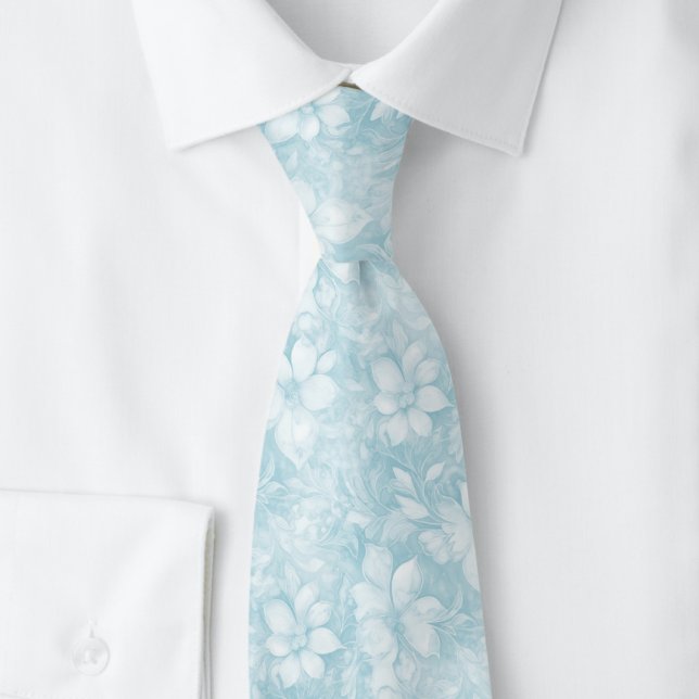 Ruhiges blaues Blumenbatik Krawatte (Von Creator hochgeladen)