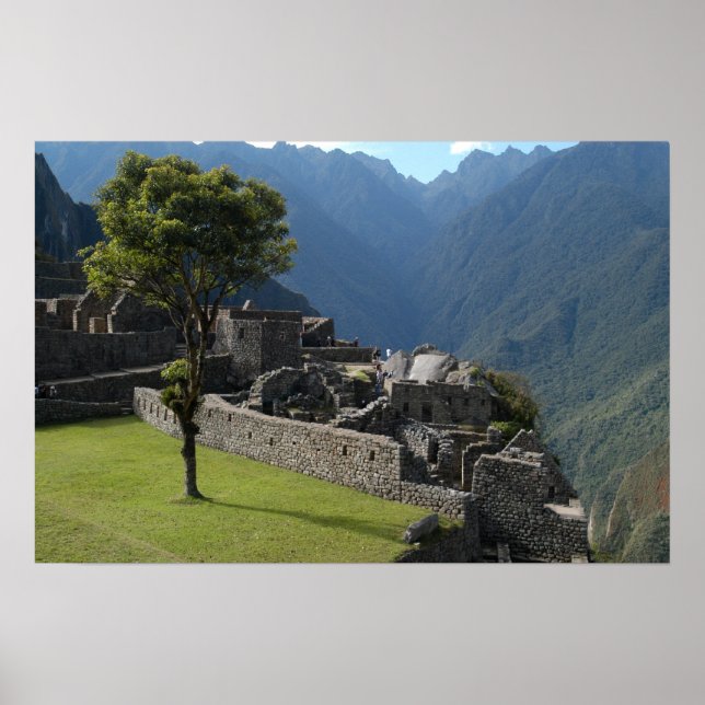 Ruinöse Höhen Poster (Vorne)