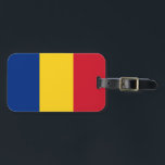 Rumänien Gepäckanhänger<br><div class="desc">Rumänien ist ein südosteuropäisches Land, das für die bewaldete Region Transsilvaniens, umgeben von den Karpaten, bekannt ist. Zu den erhaltenen mittelalterlichen Städten zählen Sighişoara, und es gibt viele befestigte Kirchen und Schlösser, vor allem das Bran Castle auf der Klippe, das lange mit der Dracula-Legende verbunden war. Bukarest, die Hauptstadt des...</div>