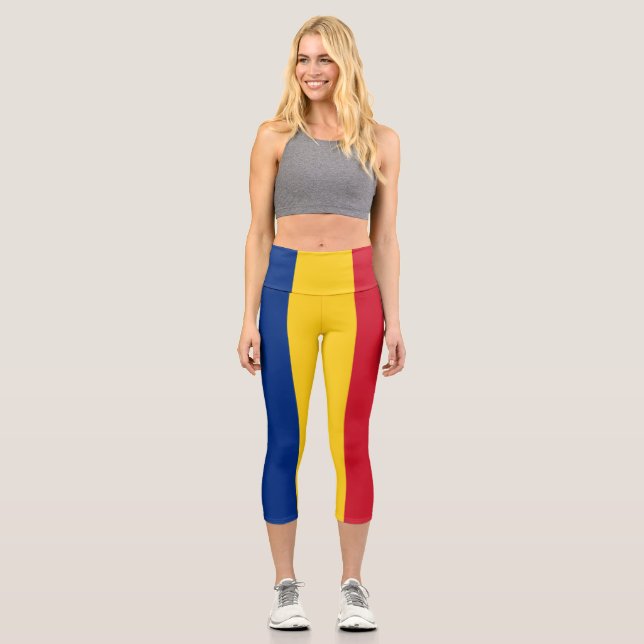 Rumänische Flagge Capri Leggings (Vorderseite)