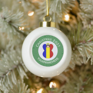 Rumänischer Engel Weihnachtsflagge Personalisiert  Keramik Kugel-Ornament
