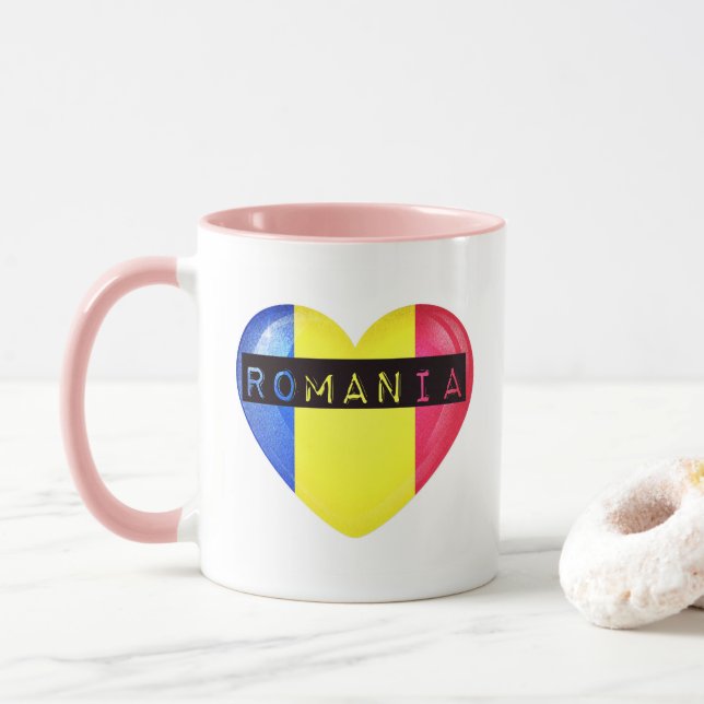 Rumänisches Flaggenherz Tasse (Mit Donut)