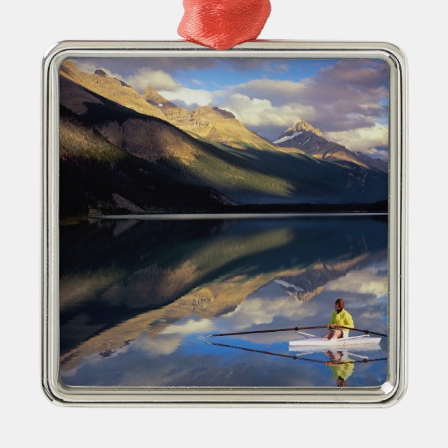 Rumpf am Banff Lake in Kanada (MR) Silbernes Ornament (Vorne)