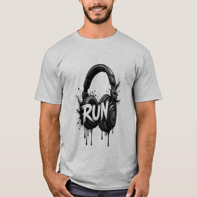 RUN-Kopfhörer-Grafik-T - Shirt | New Trending Uniq (Vorderseite)