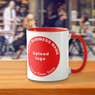 Rundes Geschäftslogo auf roter Kombitasse Tasse