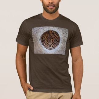 Rundes Gitter des Rosts T-Shirt