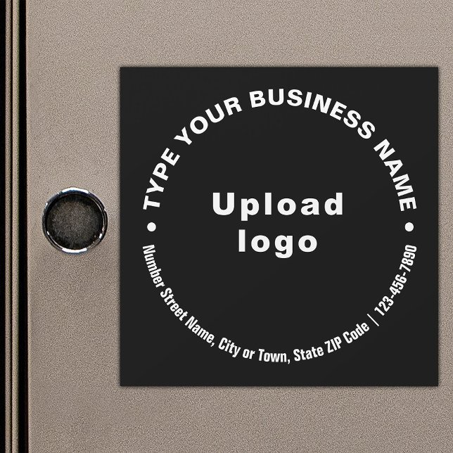 Rundschreiben auf schwarzen Magnetkarten Magnetkarte (Build brand name awareness. Circular pattern texts of business brand on black magnetic card.)