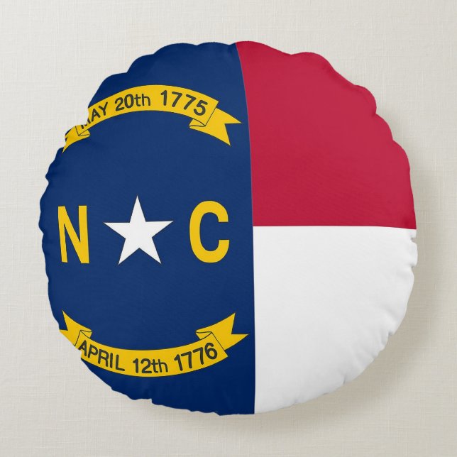 Rundwurfkissen mit Flagge von North Carolina Rundes Kissen (Vorderseite)