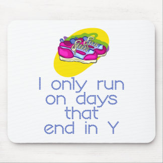 RunnerChick-Tage Mousepad