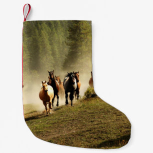 Running horses on Montana ranch Kleiner Weihnachtsstrumpf