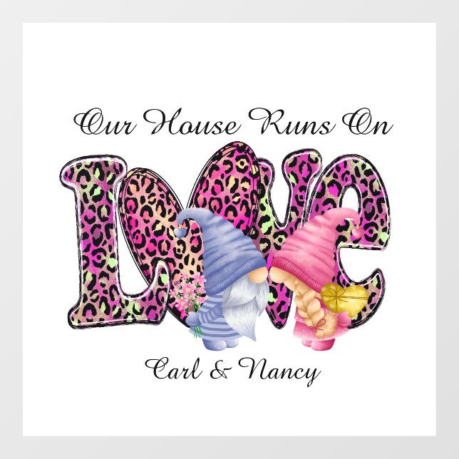 Runs on Liebe, Gnome Couple personalisieren Fensteraufkleber (Blatt)