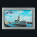 Russian Cruiser Aurora Rechteckige Gürtelschnalle<br><div class="desc">Eine digitale Darstellung der russischen Cruiser Aurora stürmte am Fluss Neva in St. Petersburg. Kyrillischer Text mit dem Text "Kreiser AVRORA" (The Cruiser AURORA) erscheint ebenfalls. Die Aurora ist ein Symbol der russischen Oktoberrevolution von 1917. Zur Zeit der früheren Februar-Revolution wurde die Aurora im Neva-Fluss in Petrograd (St. Petersburg) zur...</div>
