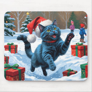 Russisch Blau Katze läuft durch Schnee mit Weihnac Mousepad