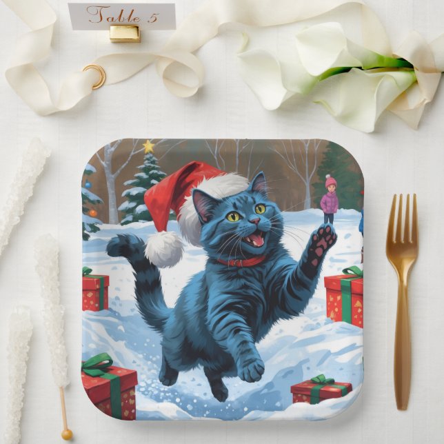 Russische blaue Katze mit Weihnachtsmütze Pappteller (Hochzeit)