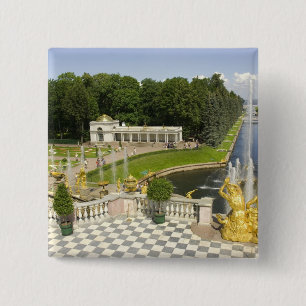 Russland. Petrodvorets. Peterhof-Palast. Peter der Button