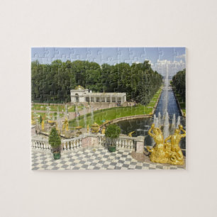Russland. Petrodvorets. Peterhof-Palast. Peter der Puzzle