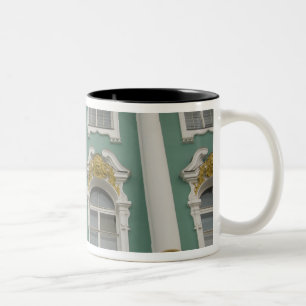Russland, St. Petersburg, Die Eremitage (auch beka Zweifarbige Tasse