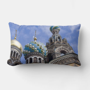 Russland, St. Petersburg, Newski-Prospekt, Die 2 Lendenkissen