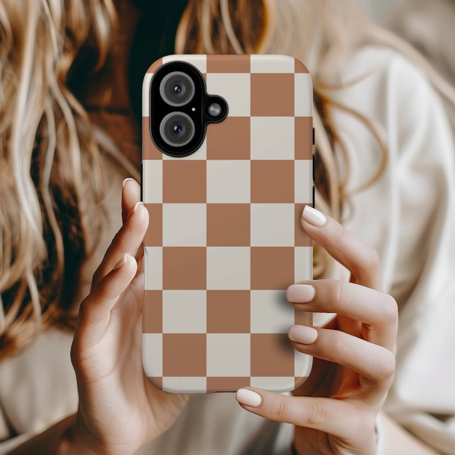 Rust Retro Check iPhone 16 Hülle (Von Creator hochgeladen)