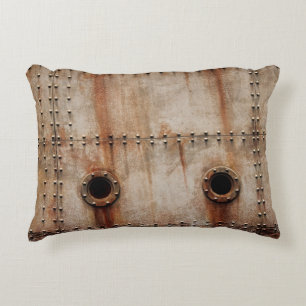 RUST UND TEXTURE AUF METALLPLATTENSEITEN DES STAGI DEKOKISSEN