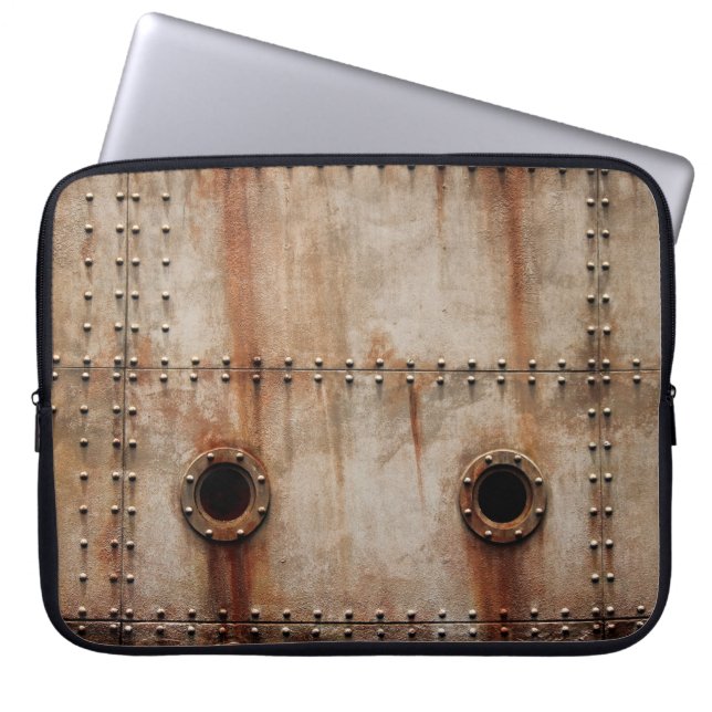 RUST UND TEXTURE AUF METALLPLATTENSEITEN DES STAGI LAPTOPSCHUTZHÜLLE (Vorderseite)