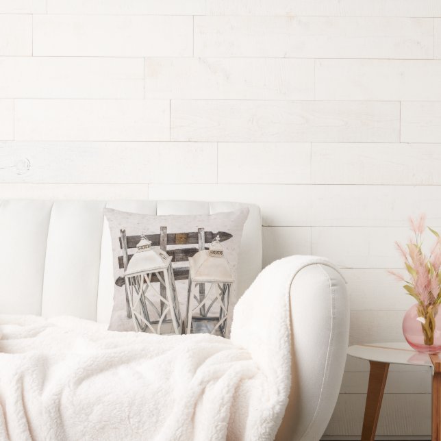 Rustic Beach House Lanterns on Sand Kissen (Liege)