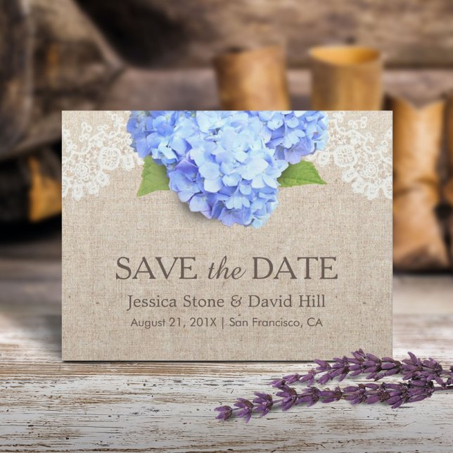 Rustic Blue Hydrangea Lace & Burlap Save the Date Ankündigungspostkarte (Von Creator hochgeladen)