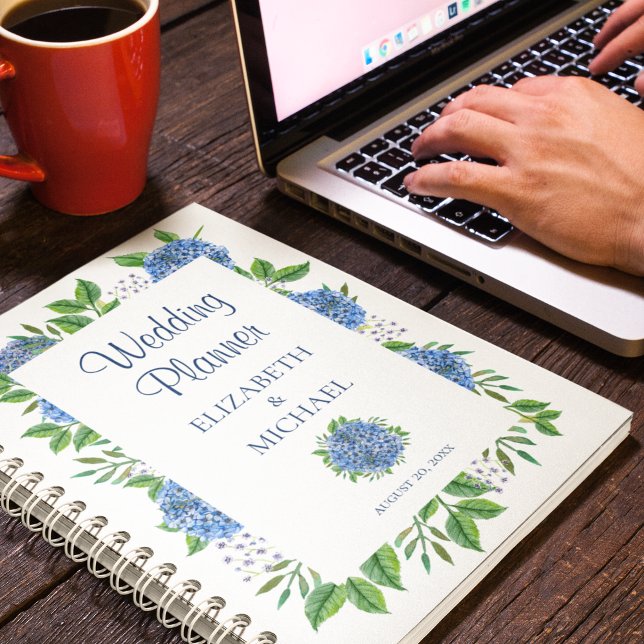 Rustic Blue Hydrangeas Watercolor Hochzeitsplaner Planer (Von Creator hochgeladen)