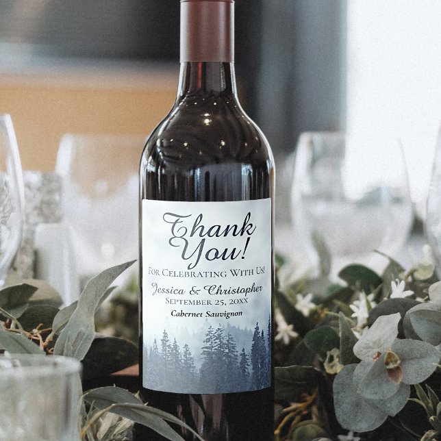 Rustic Blue Pine Trees Wedding Vielen Dank Weinetikett (Von Creator hochgeladen)