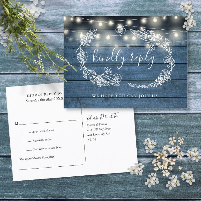 Rustic Blue Wood Floral Song Request RSVP Card Einladungspostkarte (Rustic Blue Wood Floral Song Request RSVP Card)