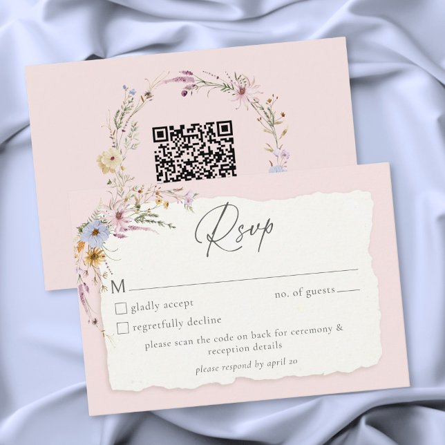 Rustic Blush Pink Romantic Wildflower Wedding QR RSVP Karte (Rustic Blush Pink Romantic Wildflower Wedding QR RSVP Card)