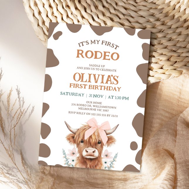 Rustic Brown Highland Cow First Rodeo 1st Birthday Einladung (My First Rodeo Birthday Invitation, 1st Birthday Invitation Rodeo, Girl 1st Birthday Invitation )